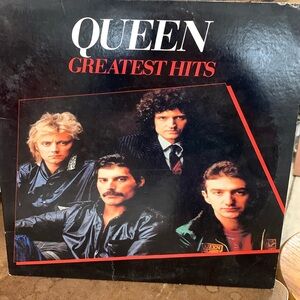 Queen (Greatest Hits)